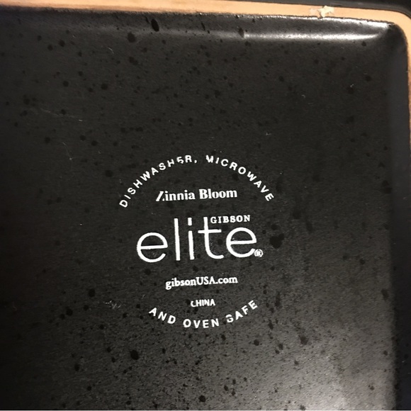 Gibson elite Zinnia Bloom square plate 7.75” 1 Zinnia flower brown rust - Picture 7 of 15